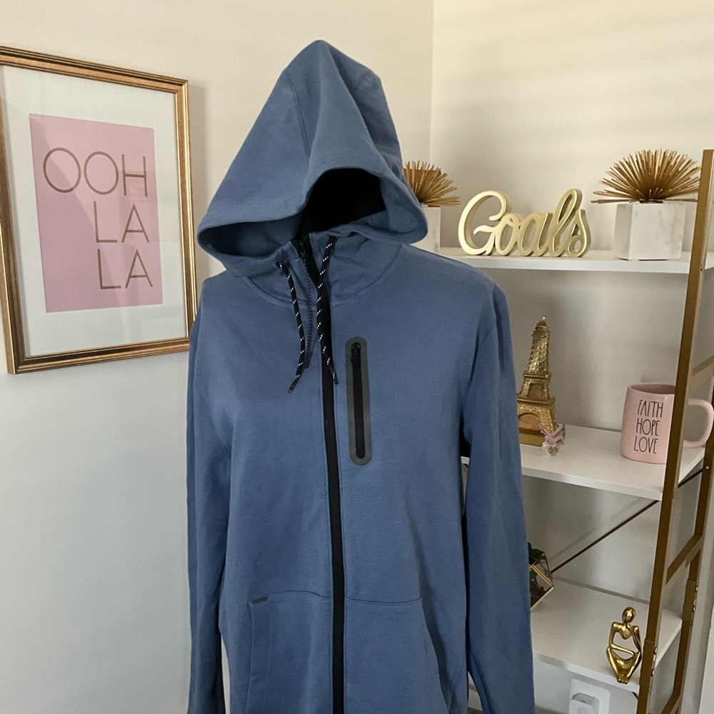 NWT Men’s Blue Old Navy Dynamic Fleece Hoodie - Size L